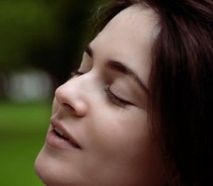 Кем җырлады? (хикәя)