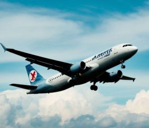 Зәңгәр күкне тимер кошлар иңли