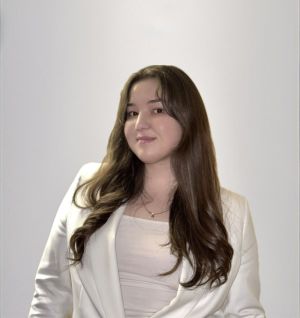 Яр буенда торам кораб көтеп...