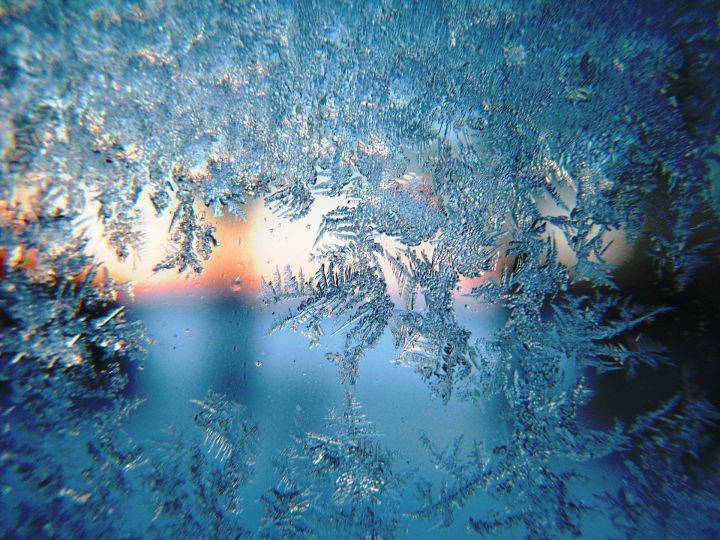 Сездә ни хәл? Бездә карлар ява...